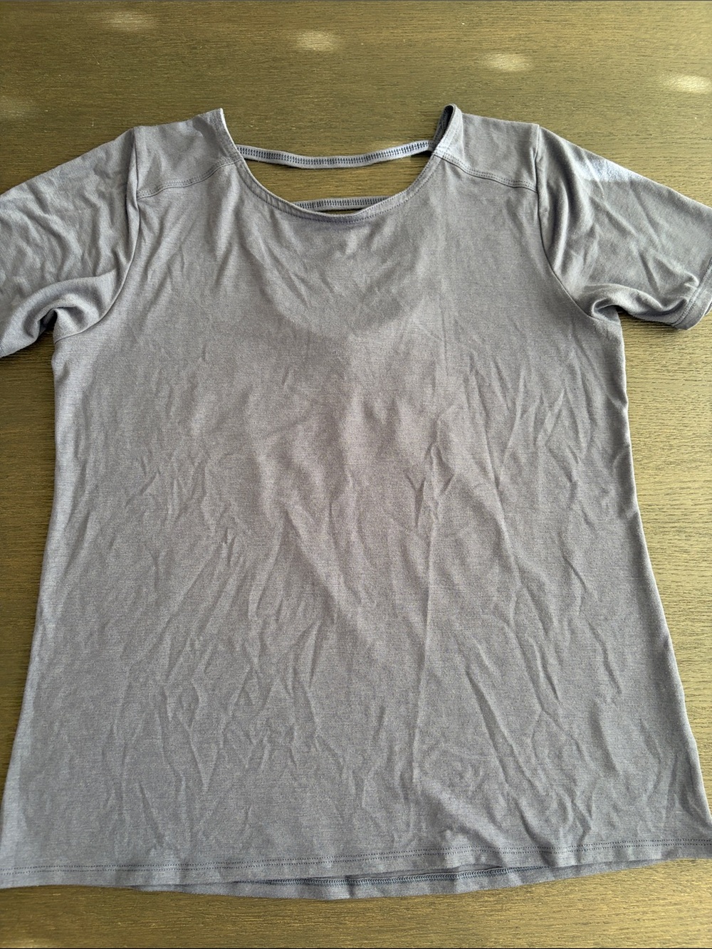 Columbia youth Short Sleeve Tee in Taupe